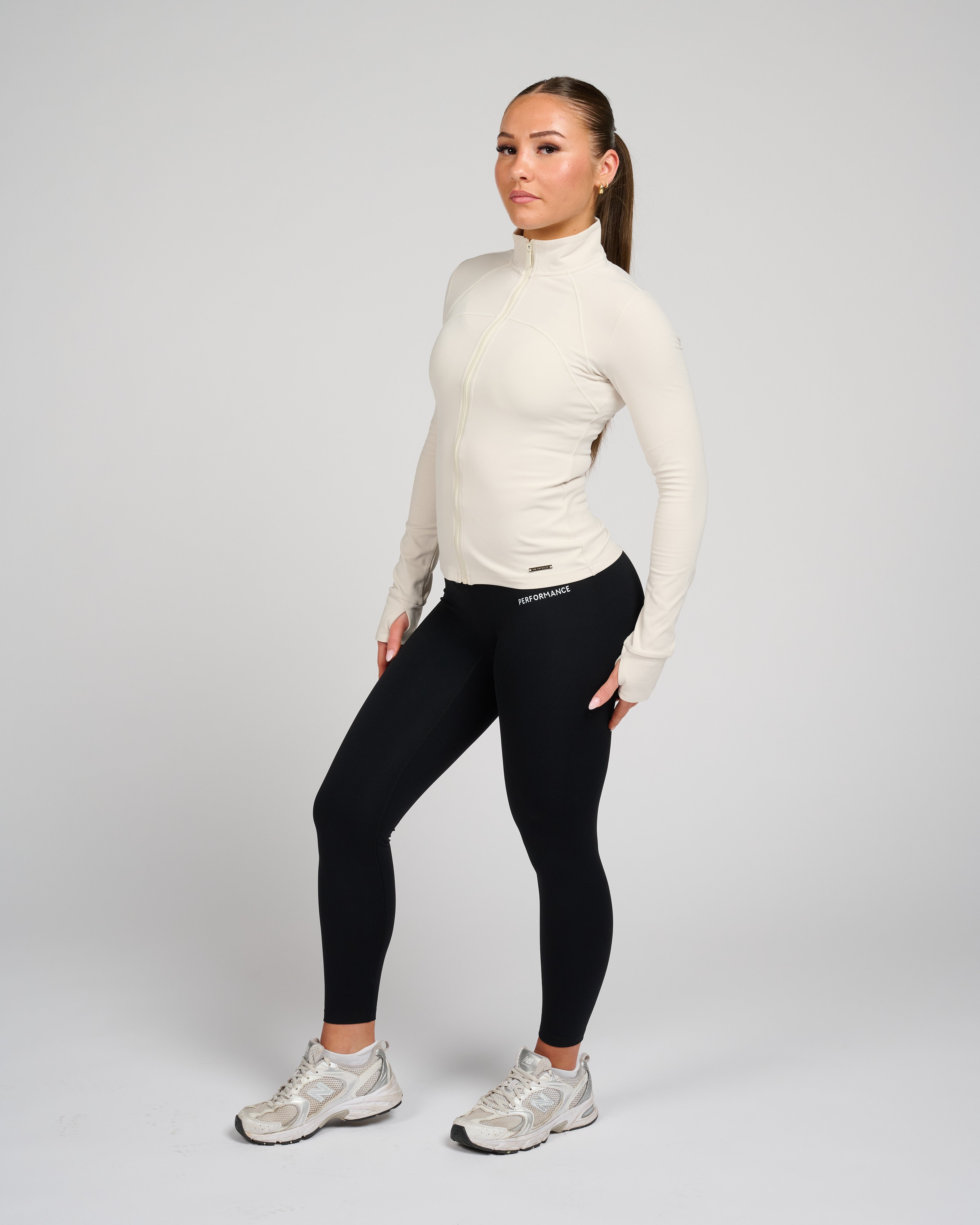 Helen Zip Longsleeve White-4