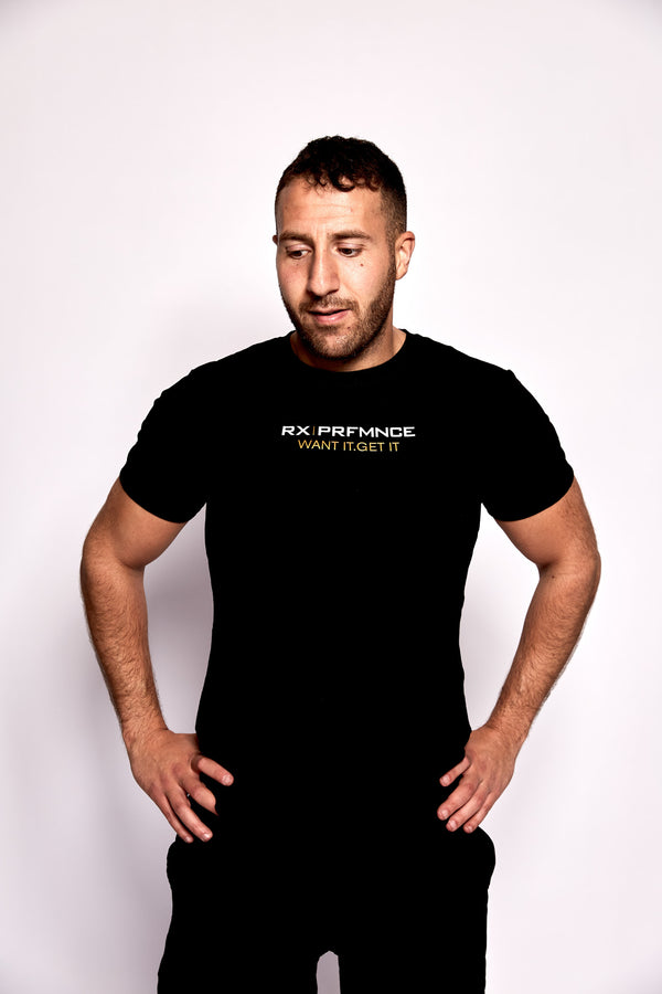 Performance T-shirt Sort & Guld